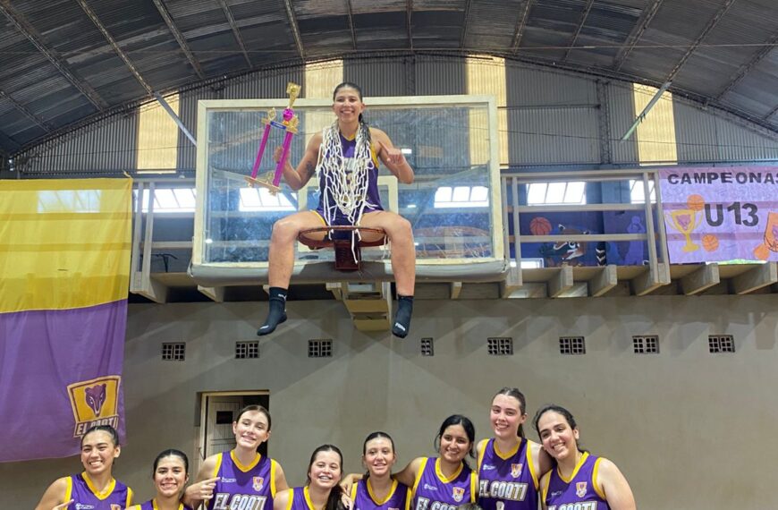 Las chicas de El Coatí festejaron 2 nuevos titulos, primero en U17 de local y después de visitante en la U15