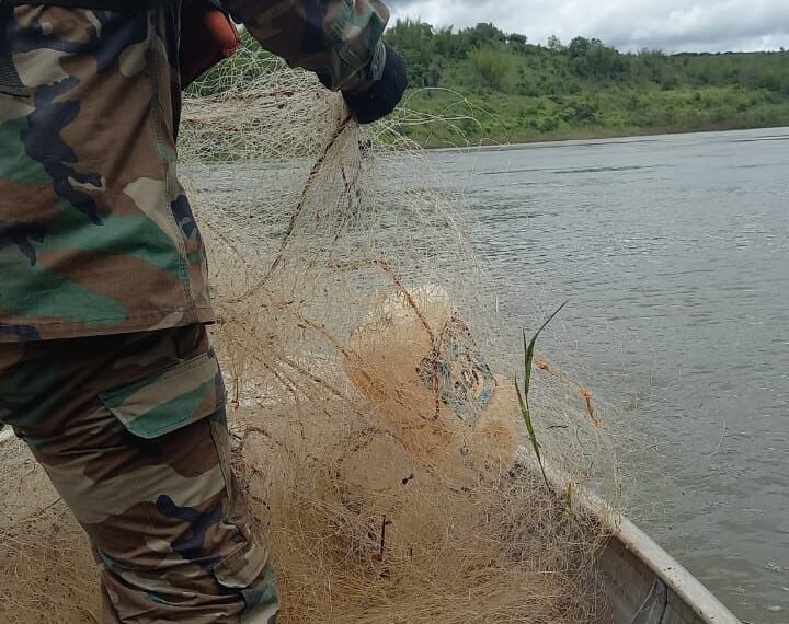 Operativo de control en el río Paraná culminó con el secuestro de elementos utilizados para la pesca ilegal