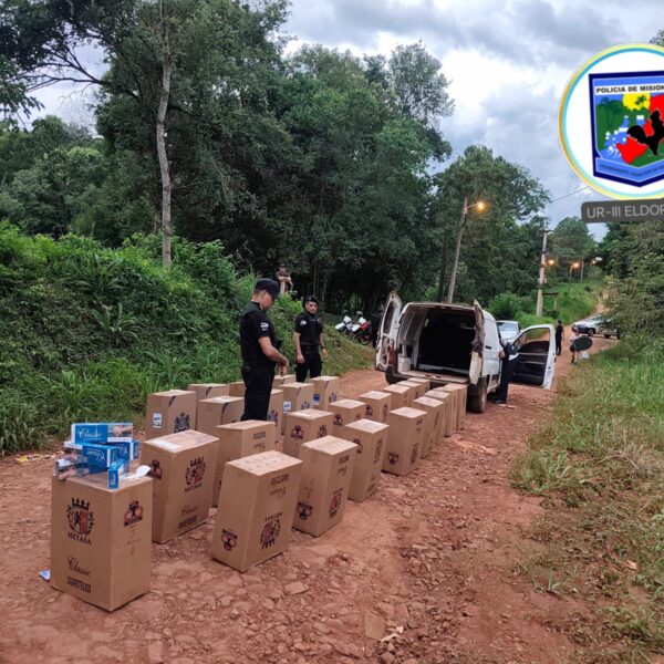 Intentaban mover más de 11 millones en cigarrillos de contrabando y la Policía los interceptó