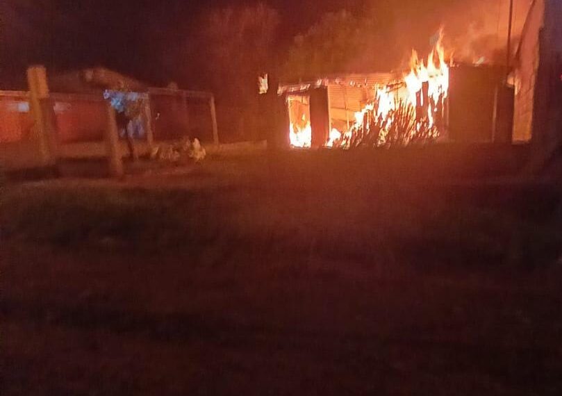 Incendio de vivienda en San Javier: Una adolescente resultó lesionada
