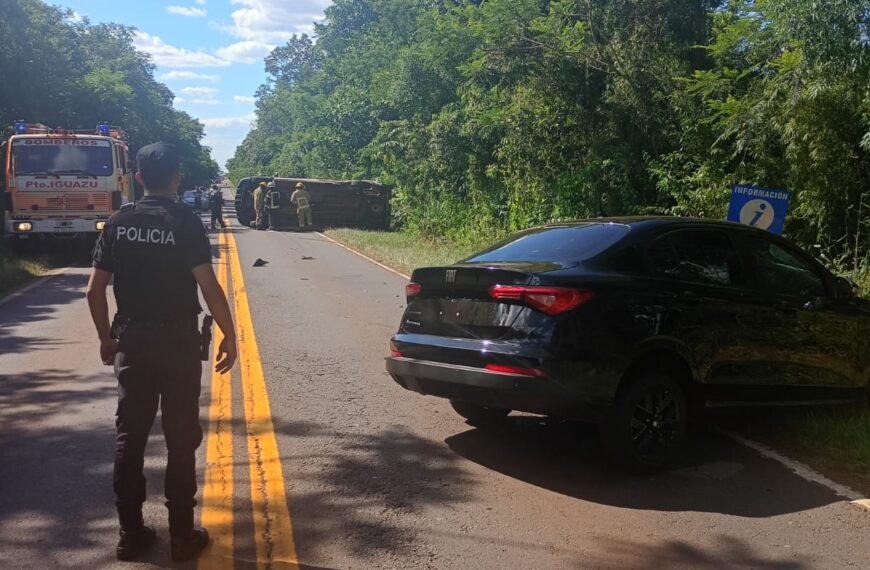Siniestro vial sobre la Ruta Nacional 12 dejó varios lesionados en Puerto Iguazú