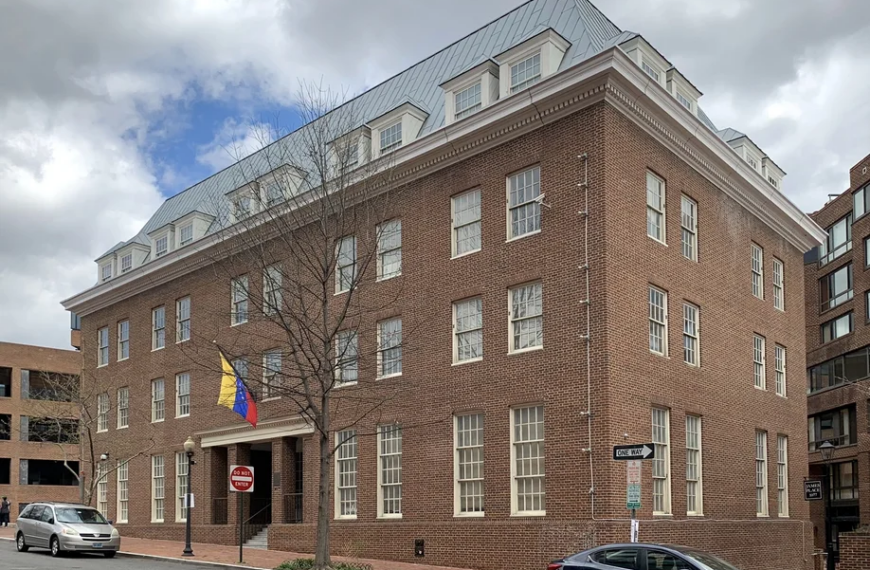 Venezuela y EE.UU. inician el restablecimiento de relaciones tras la caída de Maduro