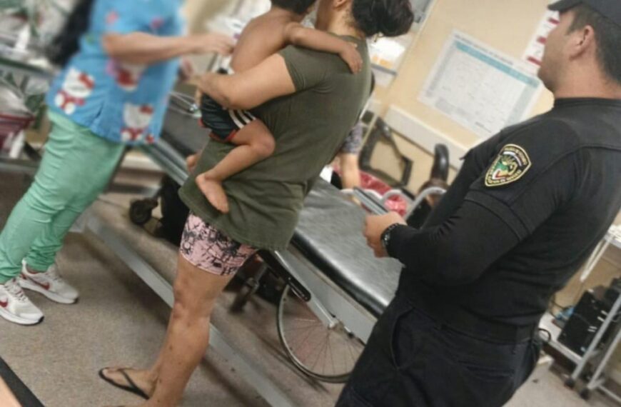 Respuesta inmediata: Policías asistieron a un niño con dificultades para respirar