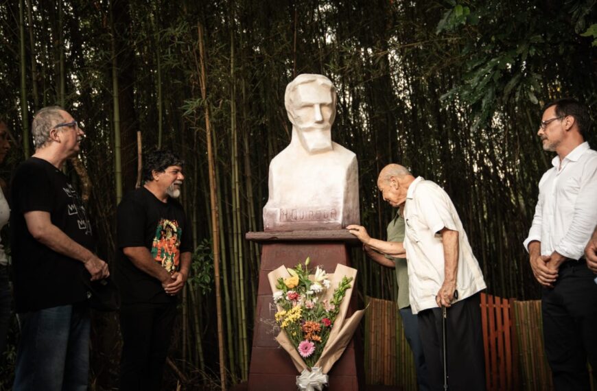 Passalacqua acompañó a artistas y escritores en el homenaje a Horacio Quiroga en San Ignacio