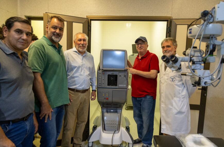 Passalacqua destacó la incorporación de un nuevo equipo oftalmológico láser al Hospital Madariaga: “la prioridad es la salud y pudimos hacerlo con recursos públicos”